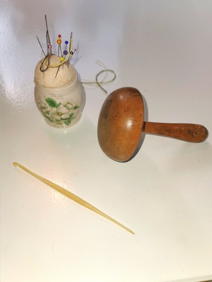 Whale bone crotchet hook